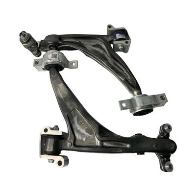 El brazo de control de piezas automáticas 32381882 32381881 para VOLVO